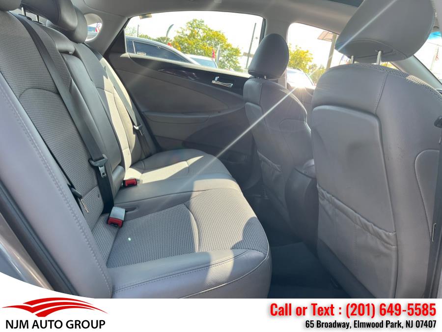 2014 Hyundai Sonata 4dr Sdn 2.4L Auto SE, available for sale in Elmwood Park, New Jersey | NJM Auto Group. Elmwood Park, New Jersey 2014 Hyundai Sonata 4dr Sdn 2.4L Auto SE, available for sale in Elmwood Park, New Jersey | NJM Auto Group. Elmwood Park, New Jersey