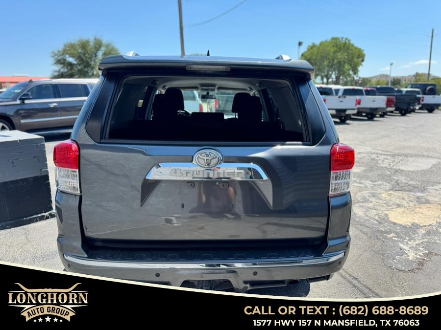 2012 Toyota 4Runner SR5 photo 3