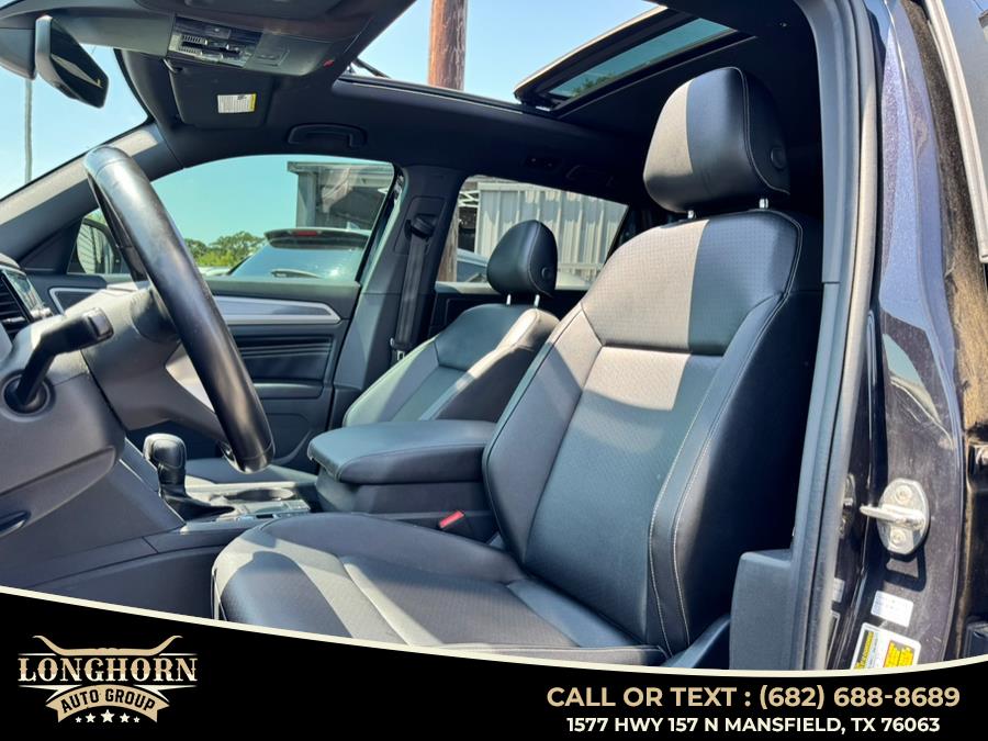 2020 Volkswagen Atlas Cross Sport 3.6L V6 SEL FWD, available for sale in Mansfield, Texas | Longhorn Auto Group. Mansfield, Texas 2020 Volkswagen Atlas Cross Sport 3.6L V6 SEL FWD, available for sale in Mansfield, Texas | Longhorn Auto Group. Mansfield, Texas