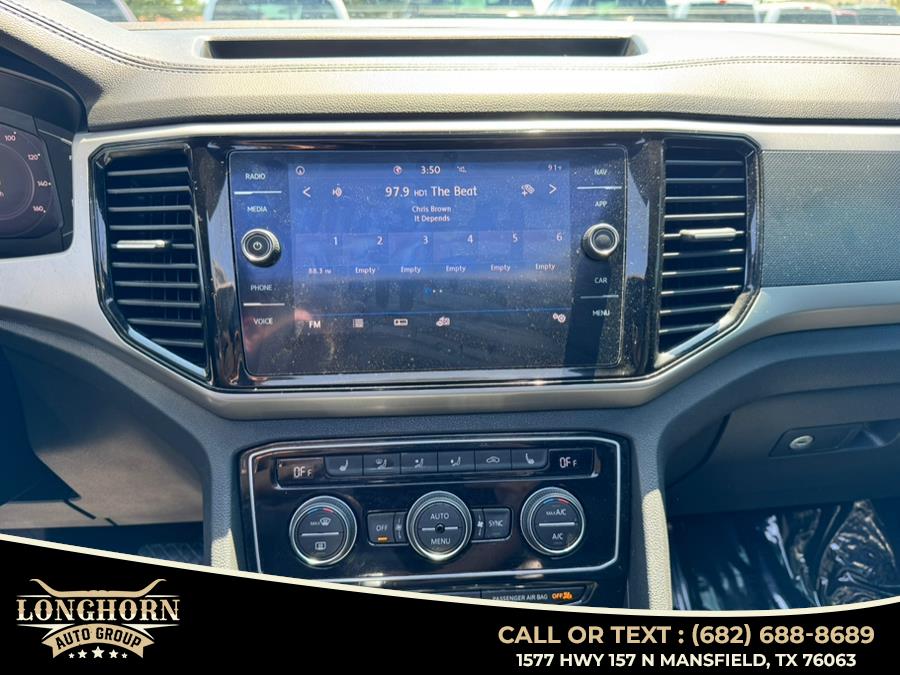 2020 Volkswagen Atlas Cross Sport 3.6L V6 SEL FWD, available for sale in Mansfield, Texas | Longhorn Auto Group. Mansfield, Texas 2020 Volkswagen Atlas Cross Sport 3.6L V6 SEL FWD, available for sale in Mansfield, Texas | Longhorn Auto Group. Mansfield, Texas