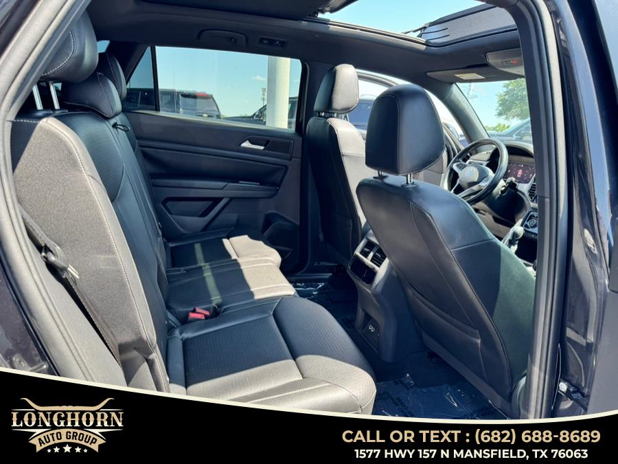 2020 Volkswagen Atlas Cross Sport 3.6L V6 SEL FWD, available for sale in Mansfield, Texas | Longhorn Auto Group. Mansfield, Texas 2020 Volkswagen Atlas Cross Sport 3.6L V6 SEL FWD, available for sale in Mansfield, Texas | Longhorn Auto Group. Mansfield, Texas