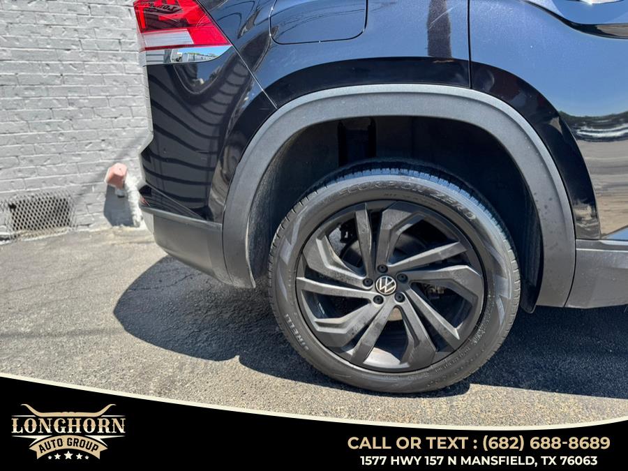 2020 Volkswagen Atlas Cross Sport 3.6L V6 SEL FWD, available for sale in Mansfield, Texas | Longhorn Auto Group. Mansfield, Texas 2020 Volkswagen Atlas Cross Sport 3.6L V6 SEL FWD, available for sale in Mansfield, Texas | Longhorn Auto Group. Mansfield, Texas