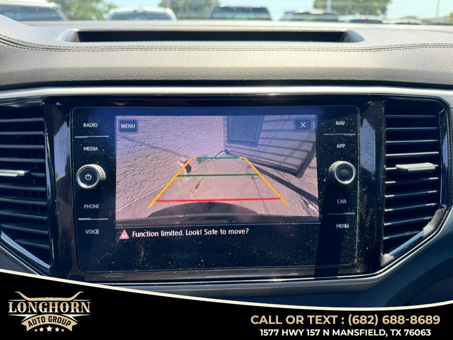 2020 Volkswagen Atlas Cross Sport 3.6L V6 SEL FWD, available for sale in Mansfield, Texas | Longhorn Auto Group. Mansfield, Texas 2020 Volkswagen Atlas Cross Sport 3.6L V6 SEL FWD, available for sale in Mansfield, Texas | Longhorn Auto Group. Mansfield, Texas