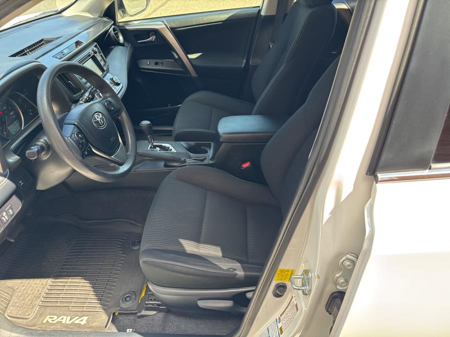 2015 Toyota RAV4 AWD 4dr XLE, available for sale in Waterbury, Connecticut | National Auto Brokers, Inc.. Waterbury, Connecticut 2015 Toyota RAV4 AWD 4dr XLE, available for sale in Waterbury, Connecticut | National Auto Brokers, Inc.. Waterbury, Connecticut