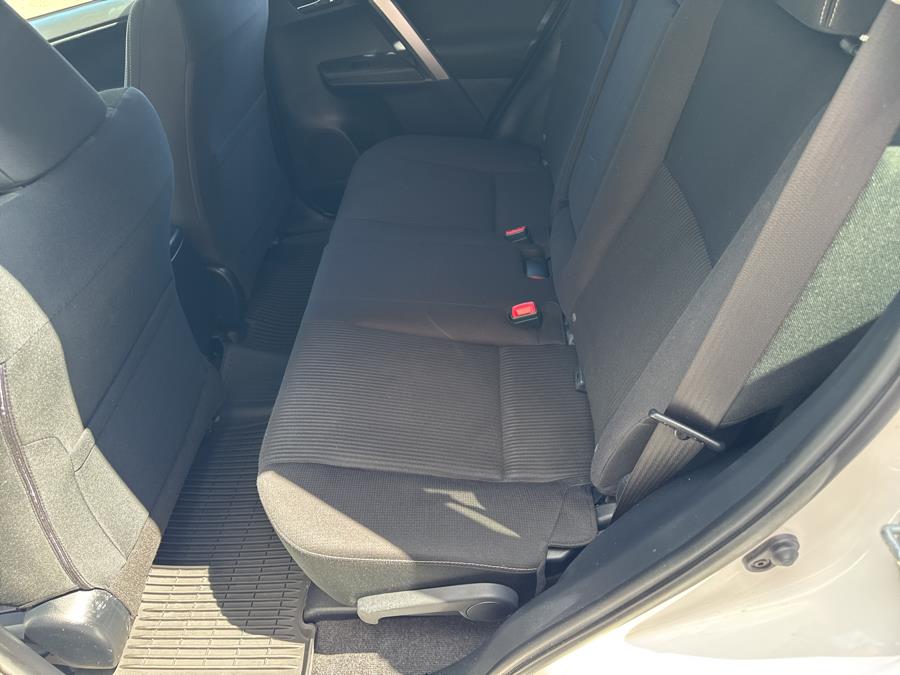 2015 Toyota RAV4 AWD 4dr XLE, available for sale in Waterbury, Connecticut | National Auto Brokers, Inc.. Waterbury, Connecticut 2015 Toyota RAV4 AWD 4dr XLE, available for sale in Waterbury, Connecticut | National Auto Brokers, Inc.. Waterbury, Connecticut