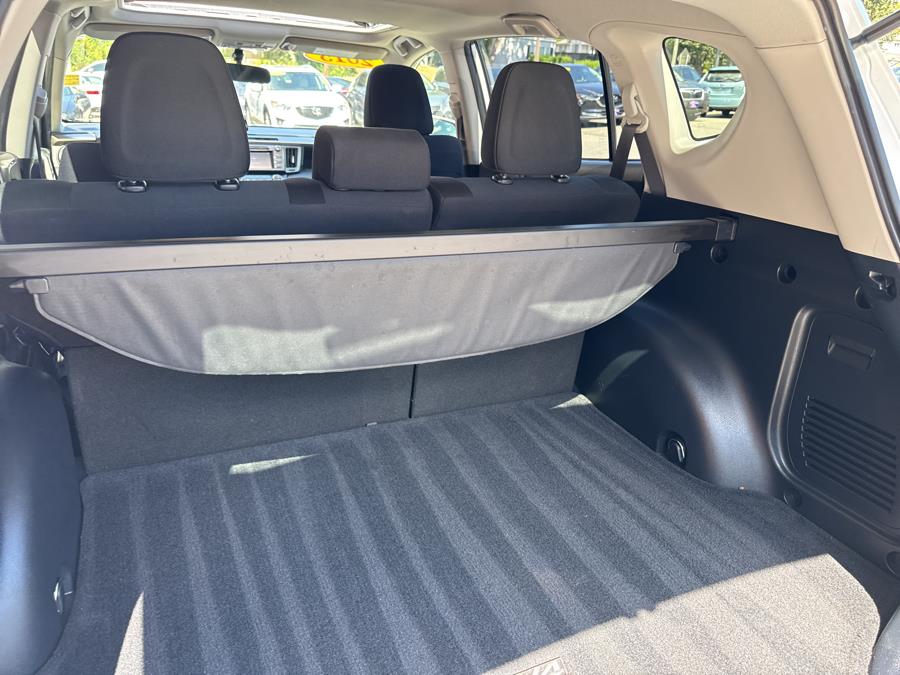 2015 Toyota RAV4 AWD 4dr XLE, available for sale in Waterbury, Connecticut | National Auto Brokers, Inc.. Waterbury, Connecticut 2015 Toyota RAV4 AWD 4dr XLE, available for sale in Waterbury, Connecticut | National Auto Brokers, Inc.. Waterbury, Connecticut