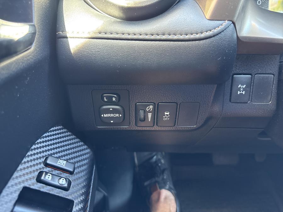 2015 Toyota RAV4 AWD 4dr XLE, available for sale in Waterbury, Connecticut | National Auto Brokers, Inc.. Waterbury, Connecticut 2015 Toyota RAV4 AWD 4dr XLE, available for sale in Waterbury, Connecticut | National Auto Brokers, Inc.. Waterbury, Connecticut