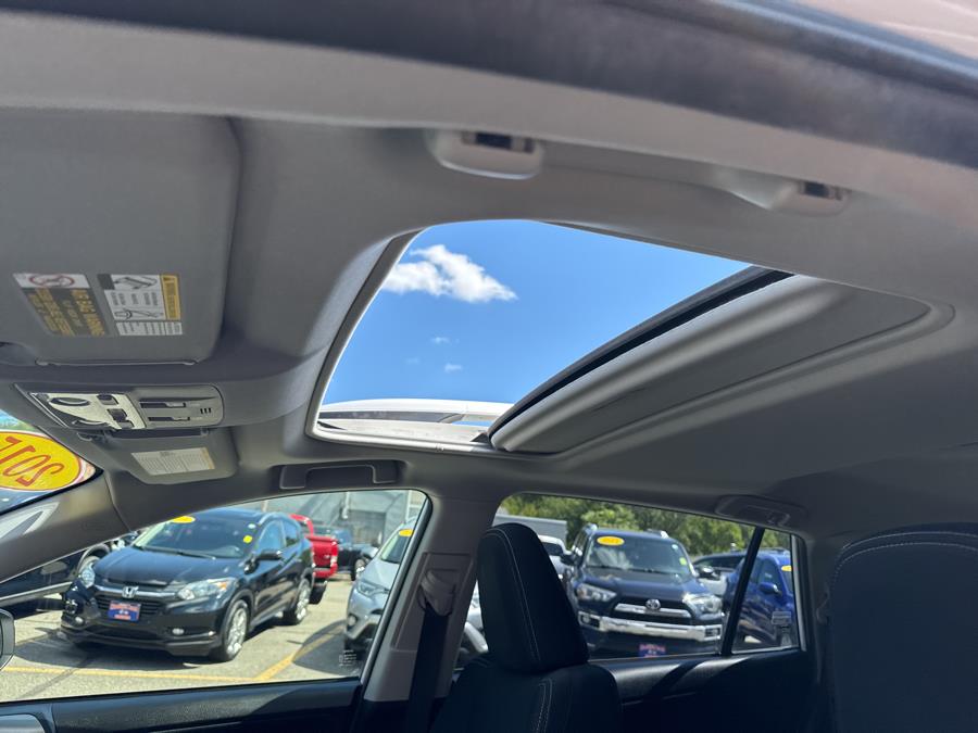 2015 Toyota RAV4 AWD 4dr XLE, available for sale in Waterbury, Connecticut | National Auto Brokers, Inc.. Waterbury, Connecticut 2015 Toyota RAV4 AWD 4dr XLE, available for sale in Waterbury, Connecticut | National Auto Brokers, Inc.. Waterbury, Connecticut