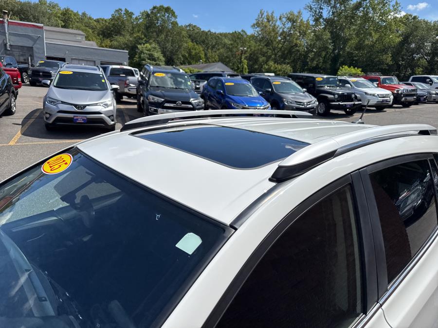 2015 Toyota RAV4 AWD 4dr XLE, available for sale in Waterbury, Connecticut | National Auto Brokers, Inc.. Waterbury, Connecticut 2015 Toyota RAV4 AWD 4dr XLE, available for sale in Waterbury, Connecticut | National Auto Brokers, Inc.. Waterbury, Connecticut