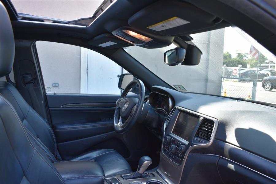 2016 Jeep Grand Cherokee Limited, available for sale in Hempstead, New York | Certified Automotive Group. Hempstead, New York 2016 Jeep Grand Cherokee Limited, available for sale in Hempstead, New York | Certified Automotive Group. Hempstead, New York