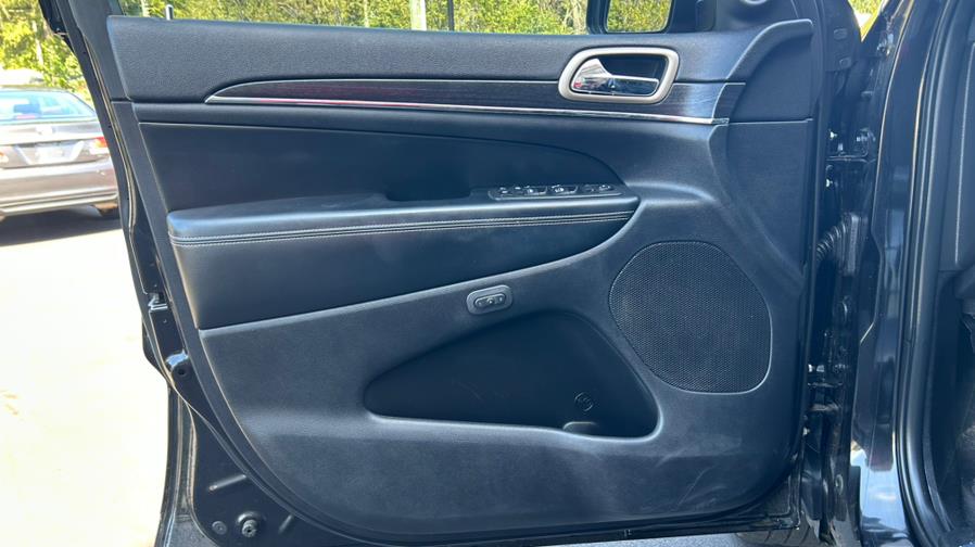 2014 Jeep Grand Cherokee 4WD 4dr Limited, available for sale in Branford, Connecticut | J&E Auto Sales LLC. Branford, Connecticut 2014 Jeep Grand Cherokee 4WD 4dr Limited, available for sale in Branford, Connecticut | J&E Auto Sales LLC. Branford, Connecticut