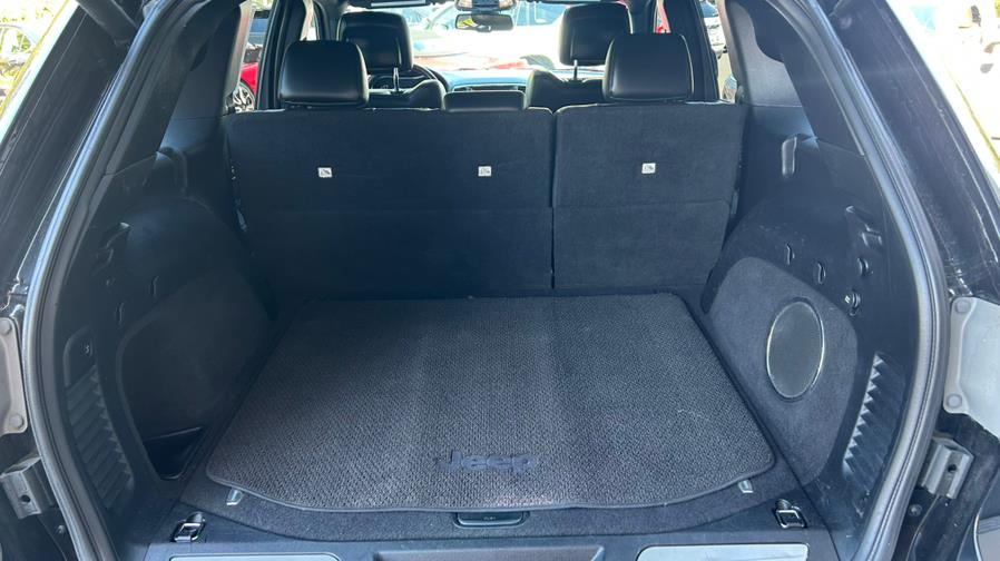 2014 Jeep Grand Cherokee 4WD 4dr Limited, available for sale in Branford, Connecticut | J&E Auto Sales LLC. Branford, Connecticut 2014 Jeep Grand Cherokee 4WD 4dr Limited, available for sale in Branford, Connecticut | J&E Auto Sales LLC. Branford, Connecticut
