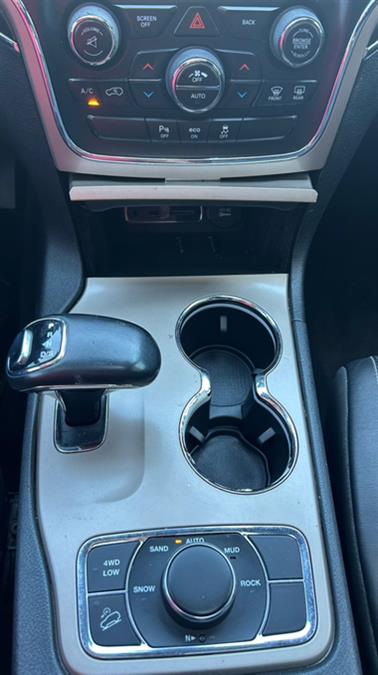 2014 Jeep Grand Cherokee 4WD 4dr Limited, available for sale in Branford, Connecticut | J&E Auto Sales LLC. Branford, Connecticut 2014 Jeep Grand Cherokee 4WD 4dr Limited, available for sale in Branford, Connecticut | J&E Auto Sales LLC. Branford, Connecticut