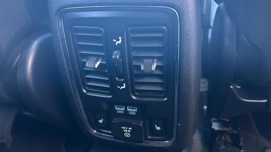 2014 Jeep Grand Cherokee 4WD 4dr Limited, available for sale in Branford, Connecticut | J&E Auto Sales LLC. Branford, Connecticut 2014 Jeep Grand Cherokee 4WD 4dr Limited, available for sale in Branford, Connecticut | J&E Auto Sales LLC. Branford, Connecticut