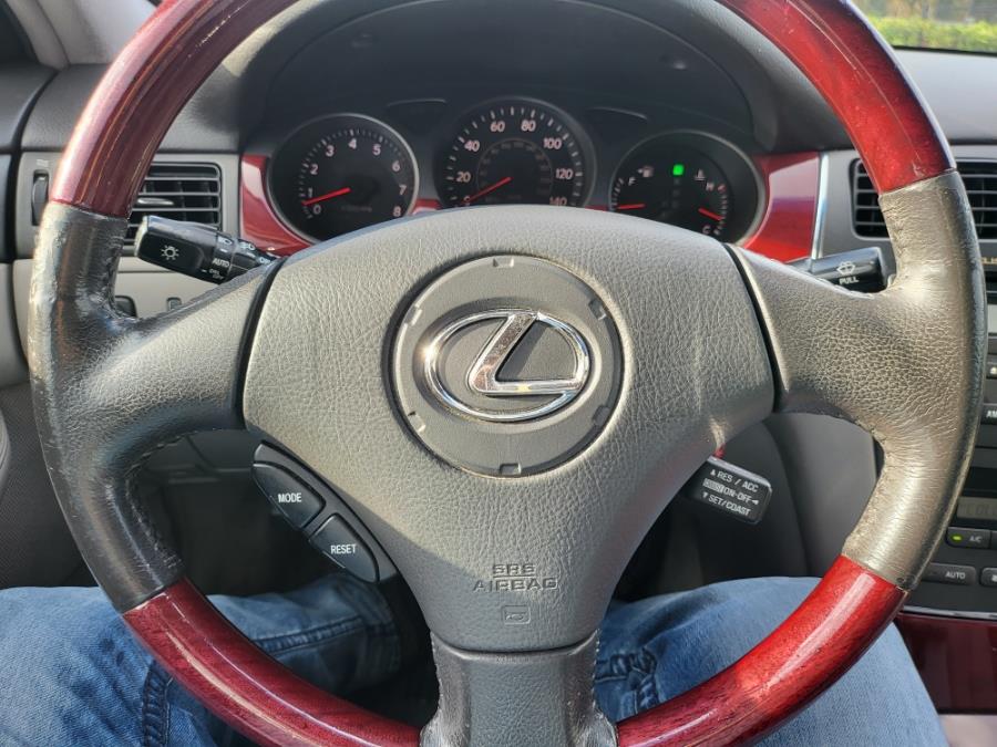 2004 Lexus ES 330 4dr Sdn, available for sale in Orlando, Florida | Mickeys Driver Mart. Orlando, Florida 2004 Lexus ES 330 4dr Sdn, available for sale in Orlando, Florida | Mickeys Driver Mart. Orlando, Florida
