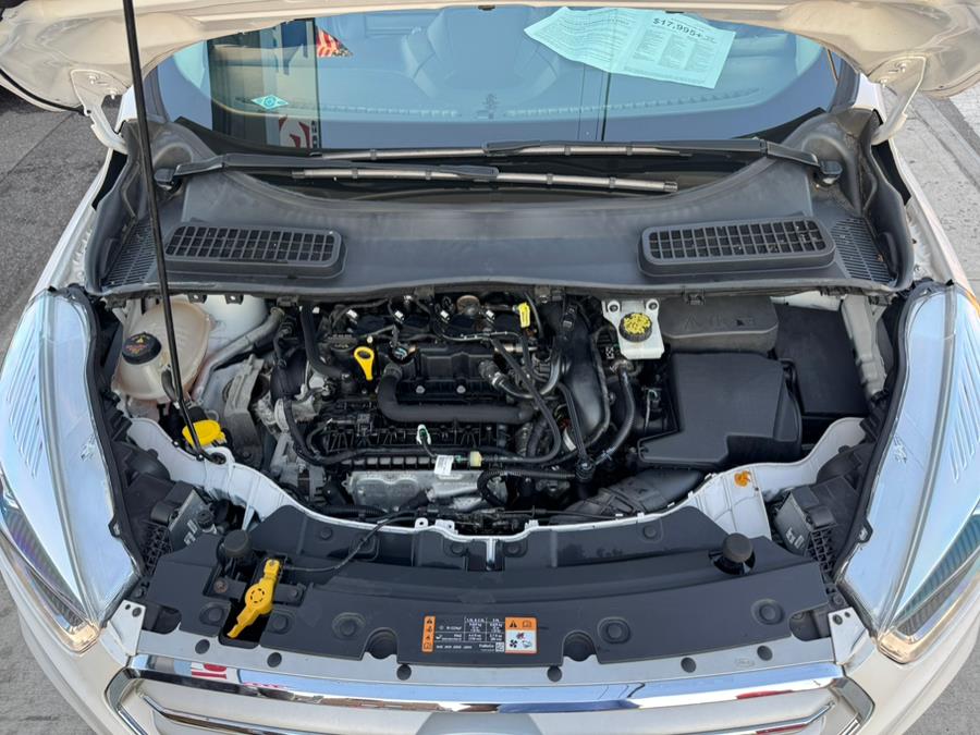 2019 Ford Escape SEL 4WD, available for sale in Jamaica, New York | Sunrise Autoland. Jamaica, New York 2019 Ford Escape SEL 4WD, available for sale in Jamaica, New York | Sunrise Autoland. Jamaica, New York