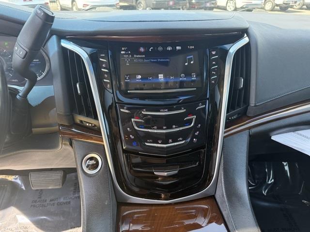 2019 Cadillac Escalade Luxury photo 18