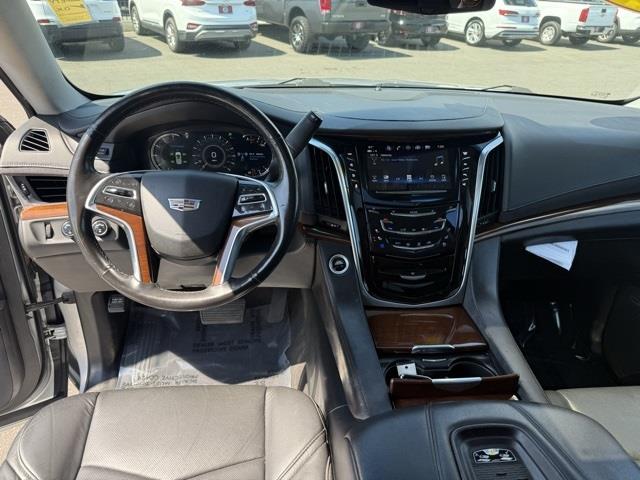 2019 Cadillac Escalade Luxury photo 19