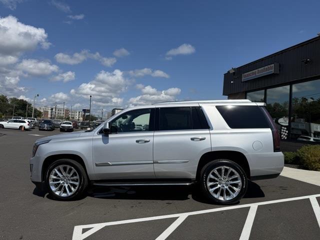 2019 Cadillac Escalade Luxury photo 4
