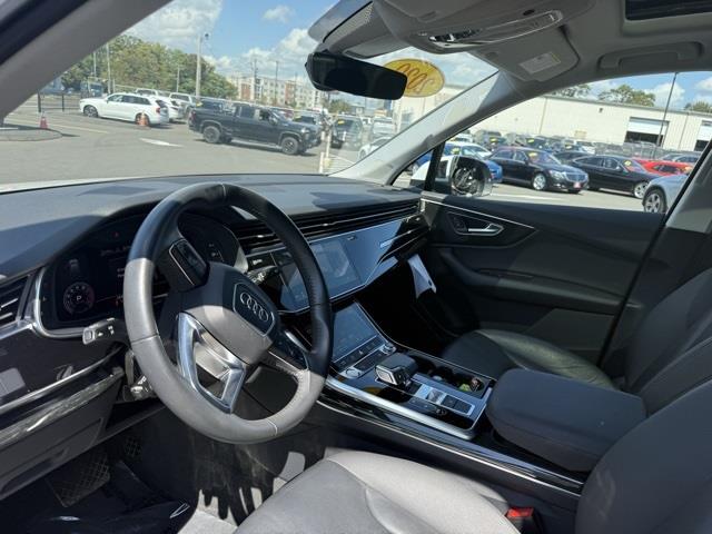 2020 Audi Q7 55 Premium Plus photo 13
