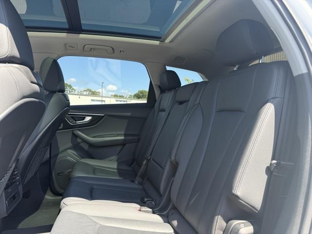 2020 Audi Q7 55 Premium Plus photo 18