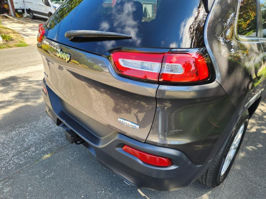 2014 Jeep Cherokee 4WD 4dr Latitude, available for sale in West Babylon, New York | SGM Auto Sales. West Babylon, New York 2014 Jeep Cherokee 4WD 4dr Latitude, available for sale in West Babylon, New York | SGM Auto Sales. West Babylon, New York