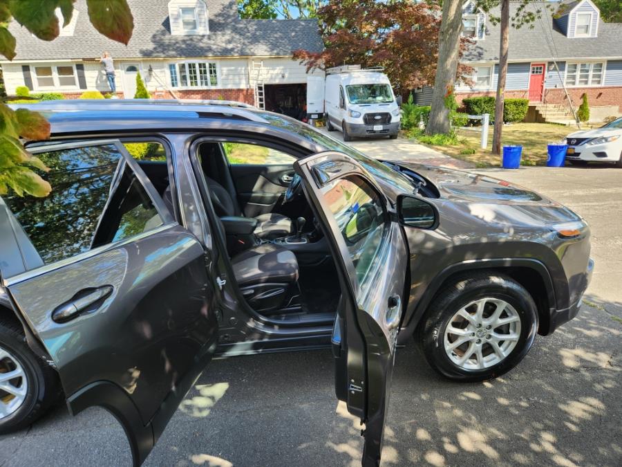 2014 Jeep Cherokee 4WD 4dr Latitude, available for sale in West Babylon, New York | SGM Auto Sales. West Babylon, New York 2014 Jeep Cherokee 4WD 4dr Latitude, available for sale in West Babylon, New York | SGM Auto Sales. West Babylon, New York
