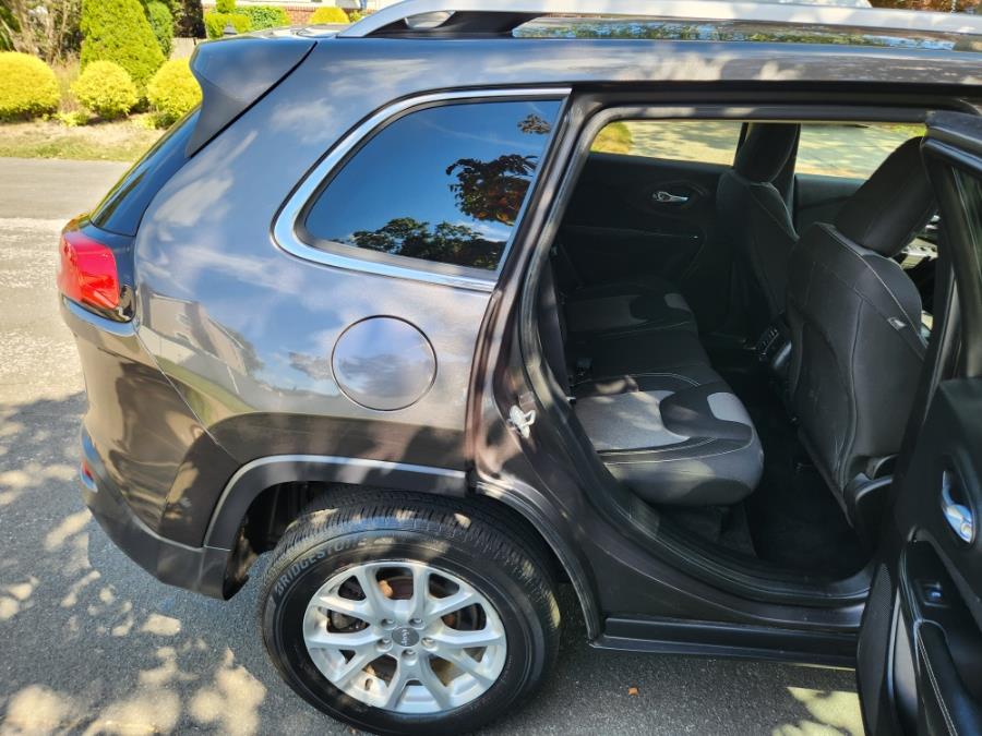 2014 Jeep Cherokee 4WD 4dr Latitude, available for sale in West Babylon, New York | SGM Auto Sales. West Babylon, New York 2014 Jeep Cherokee 4WD 4dr Latitude, available for sale in West Babylon, New York | SGM Auto Sales. West Babylon, New York