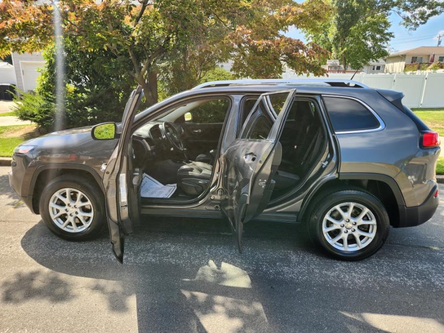 2014 Jeep Cherokee 4WD 4dr Latitude, available for sale in West Babylon, New York | SGM Auto Sales. West Babylon, New York 2014 Jeep Cherokee 4WD 4dr Latitude, available for sale in West Babylon, New York | SGM Auto Sales. West Babylon, New York