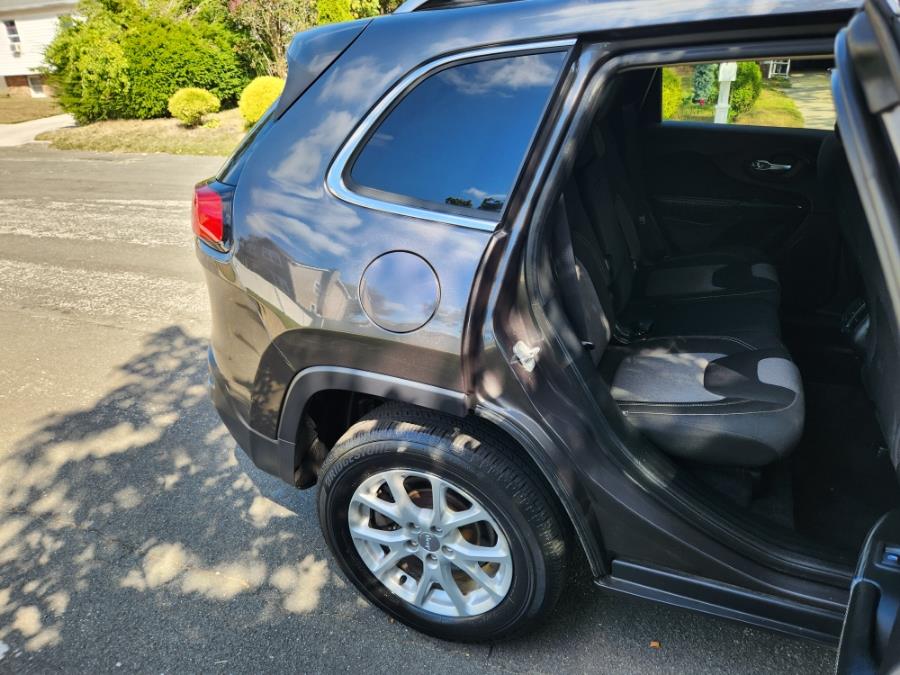 2014 Jeep Cherokee 4WD 4dr Latitude, available for sale in West Babylon, New York | SGM Auto Sales. West Babylon, New York 2014 Jeep Cherokee 4WD 4dr Latitude, available for sale in West Babylon, New York | SGM Auto Sales. West Babylon, New York