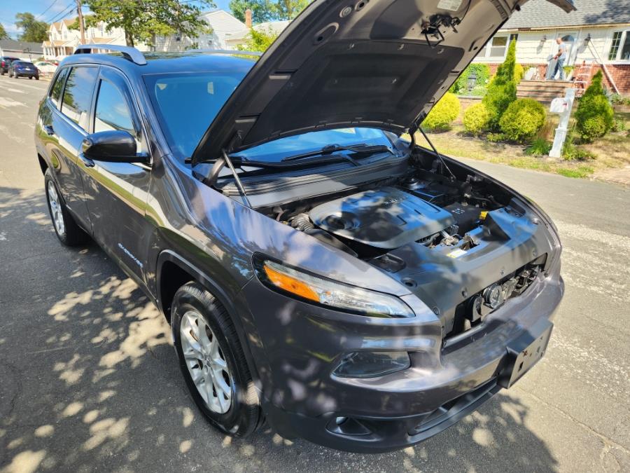 2014 Jeep Cherokee 4WD 4dr Latitude, available for sale in West Babylon, New York | SGM Auto Sales. West Babylon, New York 2014 Jeep Cherokee 4WD 4dr Latitude, available for sale in West Babylon, New York | SGM Auto Sales. West Babylon, New York