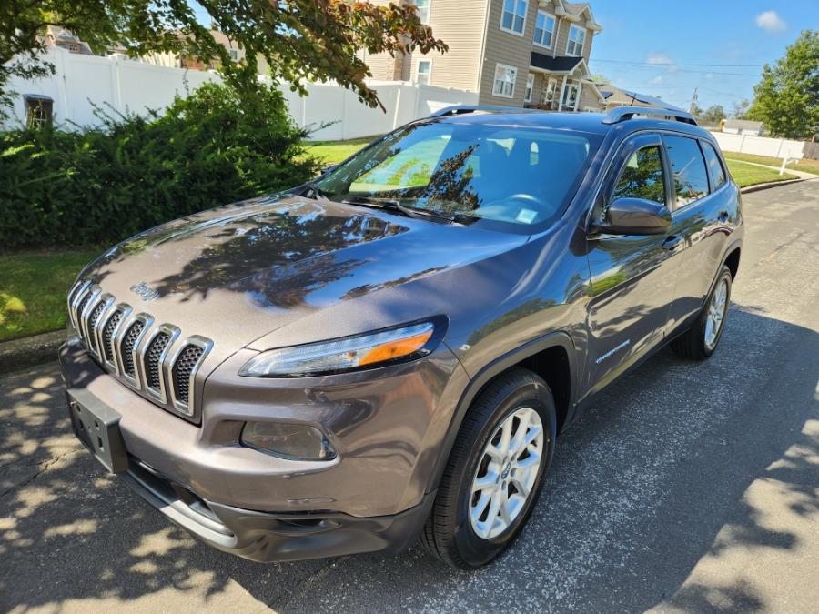 2014 Jeep Cherokee 4WD 4dr Latitude, available for sale in West Babylon, New York | SGM Auto Sales. West Babylon, New York 2014 Jeep Cherokee 4WD 4dr Latitude, available for sale in West Babylon, New York | SGM Auto Sales. West Babylon, New York