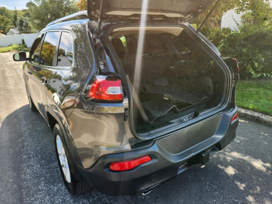 2014 Jeep Cherokee 4WD 4dr Latitude, available for sale in West Babylon, New York | SGM Auto Sales. West Babylon, New York 2014 Jeep Cherokee 4WD 4dr Latitude, available for sale in West Babylon, New York | SGM Auto Sales. West Babylon, New York