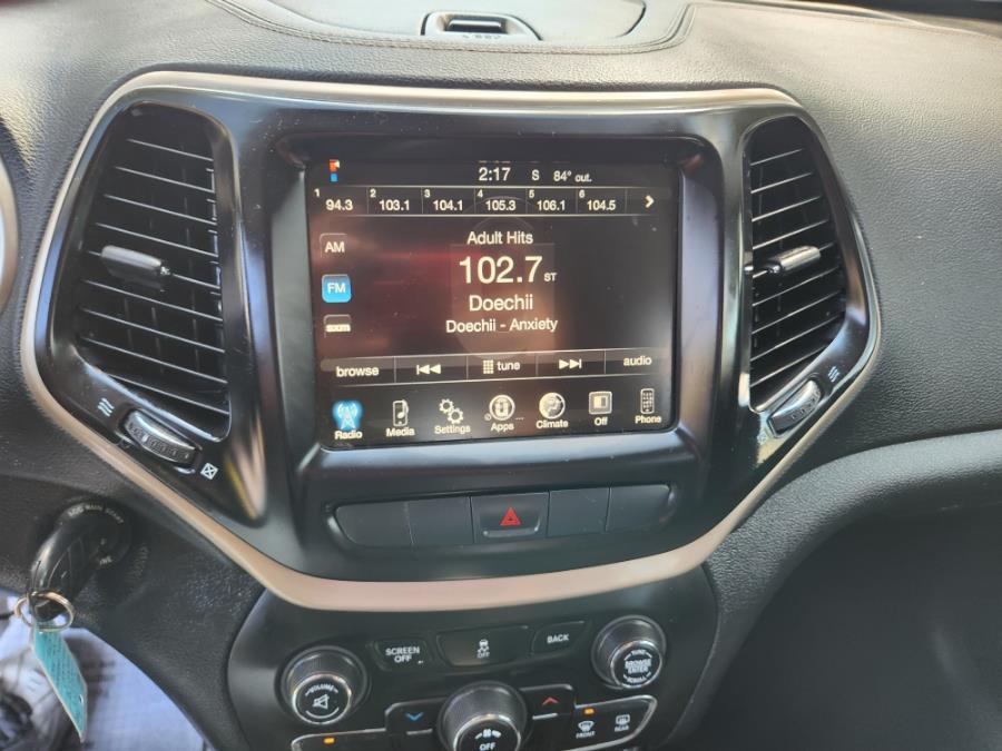 2014 Jeep Cherokee 4WD 4dr Latitude, available for sale in West Babylon, New York | SGM Auto Sales. West Babylon, New York 2014 Jeep Cherokee 4WD 4dr Latitude, available for sale in West Babylon, New York | SGM Auto Sales. West Babylon, New York