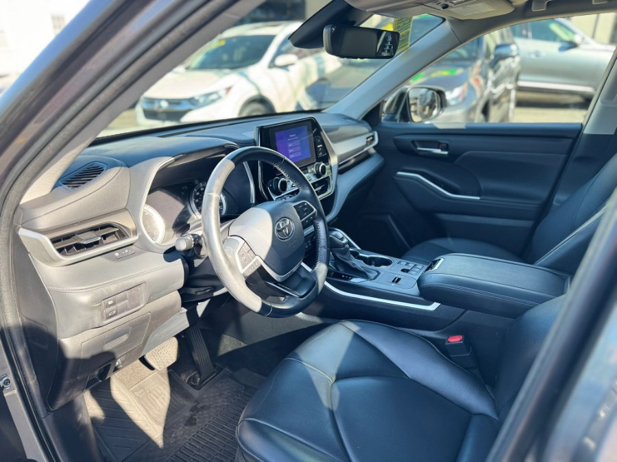 2023 Toyota Highlander Hybrid XLE, available for sale in Peabody, Massachusetts | New Star Motors. Peabody, Massachusetts 2023 Toyota Highlander Hybrid XLE, available for sale in Peabody, Massachusetts | New Star Motors. Peabody, Massachusetts