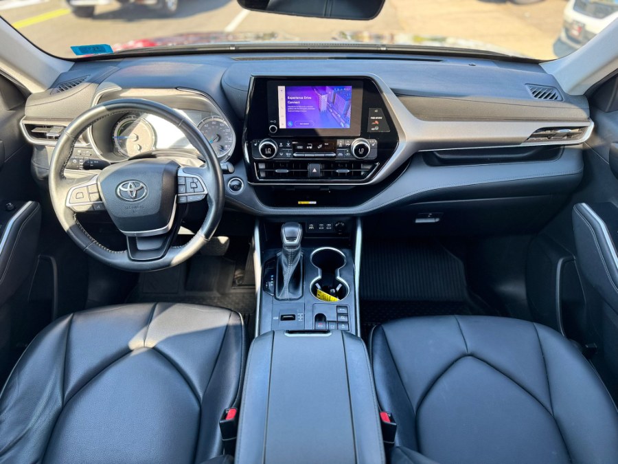 2023 Toyota Highlander Hybrid XLE, available for sale in Peabody, Massachusetts | New Star Motors. Peabody, Massachusetts 2023 Toyota Highlander Hybrid XLE, available for sale in Peabody, Massachusetts | New Star Motors. Peabody, Massachusetts