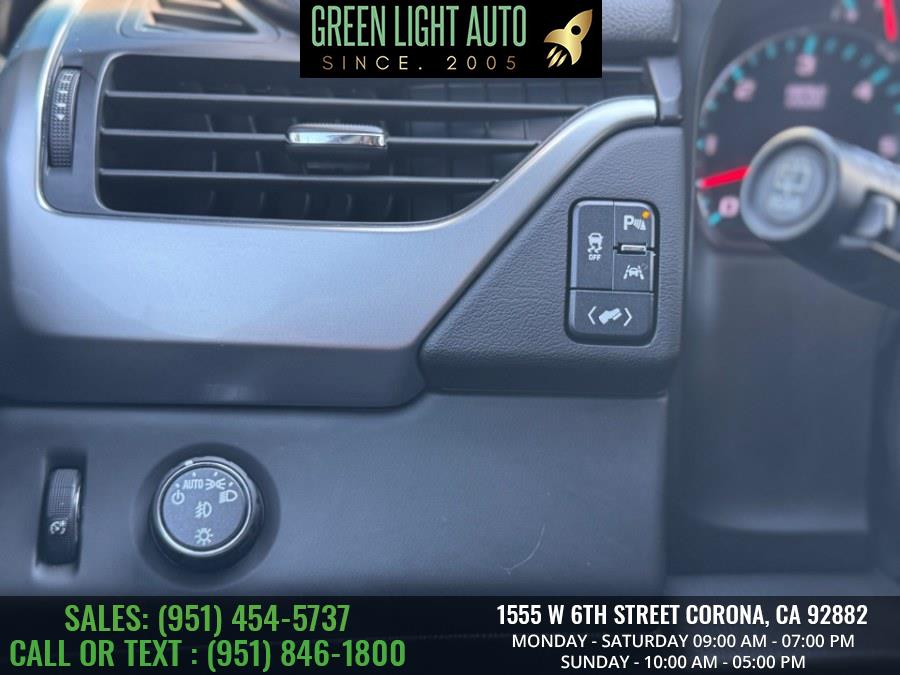 2018 Chevrolet Tahoe 2WD 4dr Premier, available for sale in Corona, California | Green Light Auto. Corona, California 2018 Chevrolet Tahoe 2WD 4dr Premier, available for sale in Corona, California | Green Light Auto. Corona, California