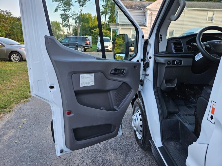 2021 Ford Transit Chassis T-350HD DRW Box Truck Cargo, available for sale in East Windsor, Connecticut | Toro Auto. East Windsor, Connecticut 2021 Ford Transit Chassis T-350HD DRW Box Truck Cargo, available for sale in East Windsor, Connecticut | Toro Auto. East Windsor, Connecticut
