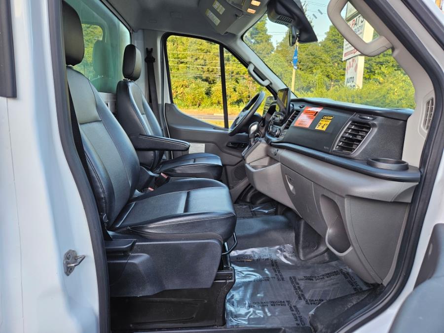 2021 Ford Transit Chassis T-350HD DRW Box Truck Cargo, available for sale in East Windsor, Connecticut | Toro Auto. East Windsor, Connecticut 2021 Ford Transit Chassis T-350HD DRW Box Truck Cargo, available for sale in East Windsor, Connecticut | Toro Auto. East Windsor, Connecticut