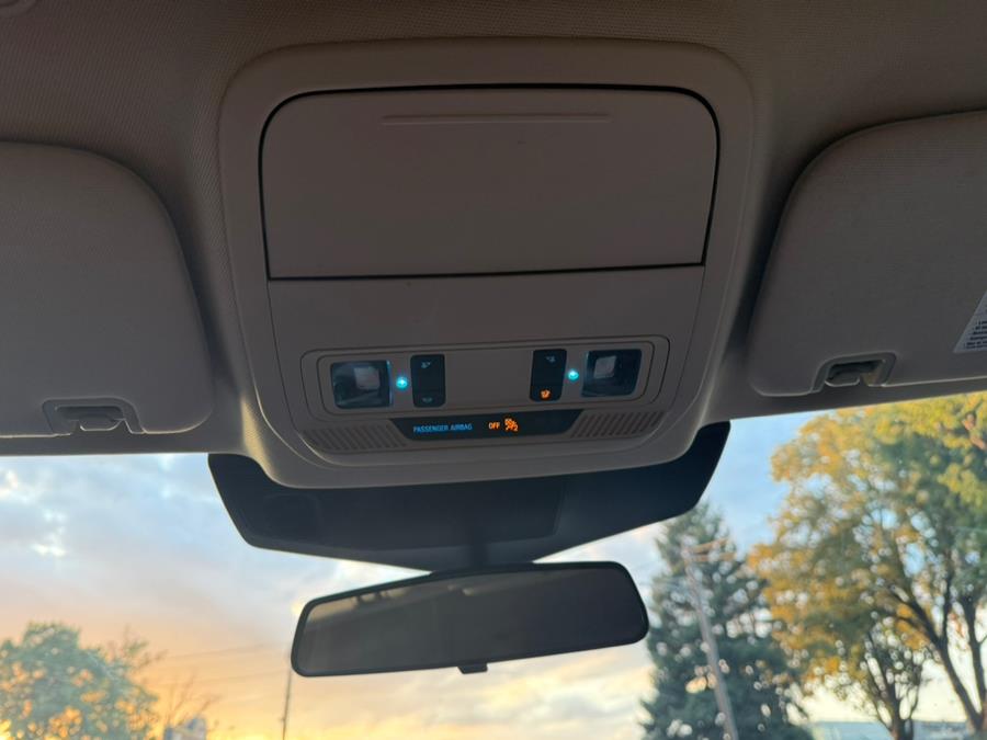 2020 Ford Explorer XLT 4WD, available for sale in Philadelphia, Pennsylvania | Eugen's Auto Sales & Repairs. Philadelphia, Pennsylvania 2020 Ford Explorer XLT 4WD, available for sale in Philadelphia, Pennsylvania | Eugen's Auto Sales & Repairs. Philadelphia, Pennsylvania