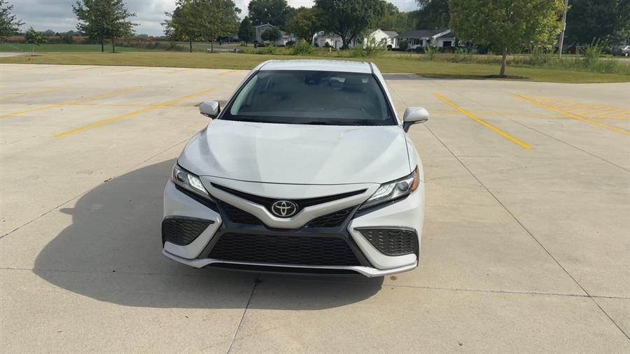 2022 Toyota Camry XSE photo 3