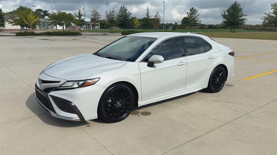 2022 Toyota Camry XSE photo 4