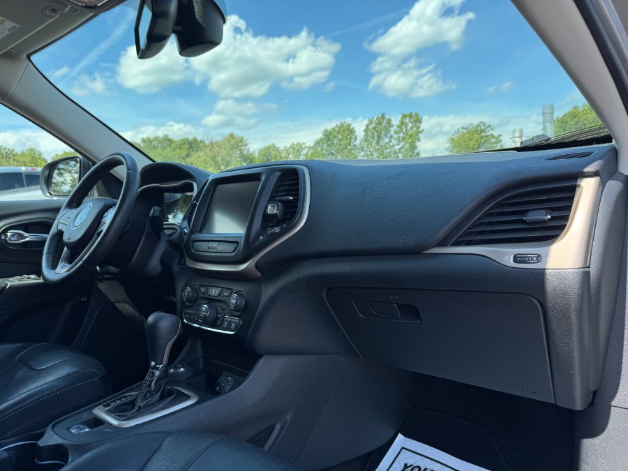 2015 Jeep Cherokee 4WD 4dr Limited, available for sale in Ortonville, Michigan | Marsh Auto Sales LLC. Ortonville, Michigan 2015 Jeep Cherokee 4WD 4dr Limited, available for sale in Ortonville, Michigan | Marsh Auto Sales LLC. Ortonville, Michigan