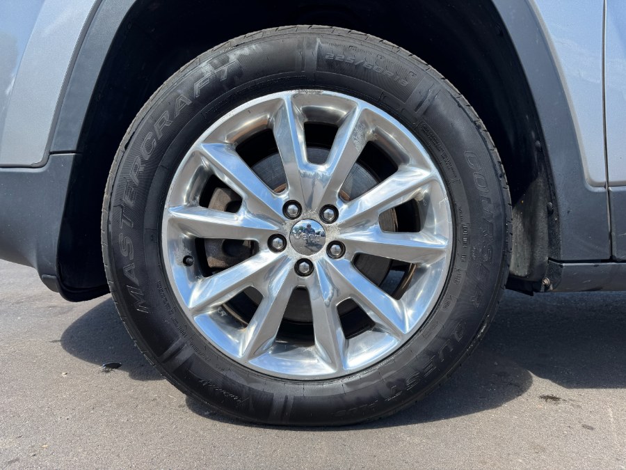 2015 Jeep Cherokee 4WD 4dr Limited, available for sale in Ortonville, Michigan | Marsh Auto Sales LLC. Ortonville, Michigan 2015 Jeep Cherokee 4WD 4dr Limited, available for sale in Ortonville, Michigan | Marsh Auto Sales LLC. Ortonville, Michigan