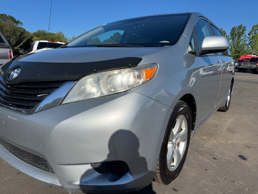 2013 Toyota Sienna 5dr 7-Pass Van V6 LE FWD (Natl), available for sale in Ortonville, Michigan | Marsh Auto Sales LLC. Ortonville, Michigan 2013 Toyota Sienna 5dr 7-Pass Van V6 LE FWD (Natl), available for sale in Ortonville, Michigan | Marsh Auto Sales LLC. Ortonville, Michigan