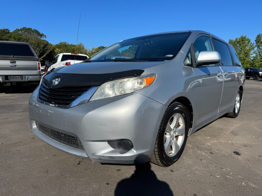 2013 Toyota Sienna 5dr 7-Pass Van V6 LE FWD (Natl), available for sale in Ortonville, Michigan | Marsh Auto Sales LLC. Ortonville, Michigan 2013 Toyota Sienna 5dr 7-Pass Van V6 LE FWD (Natl), available for sale in Ortonville, Michigan | Marsh Auto Sales LLC. Ortonville, Michigan