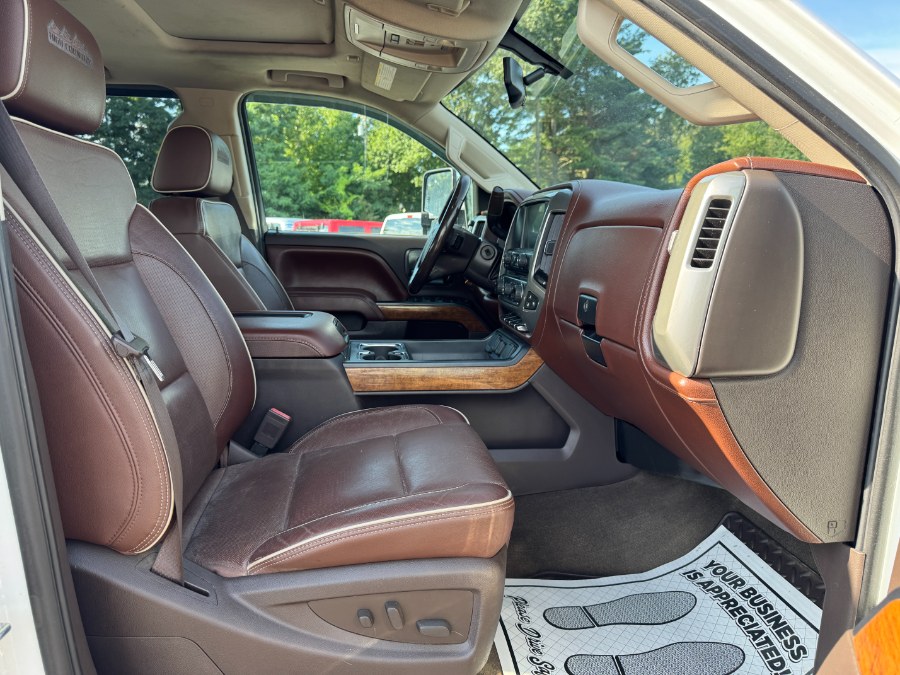 2016 Chevrolet Silverado 2500HD 4WD Crew Cab 153.7" High Country, available for sale in Ortonville, Michigan | Marsh Auto Sales LLC. Ortonville, Michigan 2016 Chevrolet Silverado 2500HD 4WD Crew Cab 153.7" High Country, available for sale in Ortonville, Michigan | Marsh Auto Sales LLC. Ortonville, Michigan