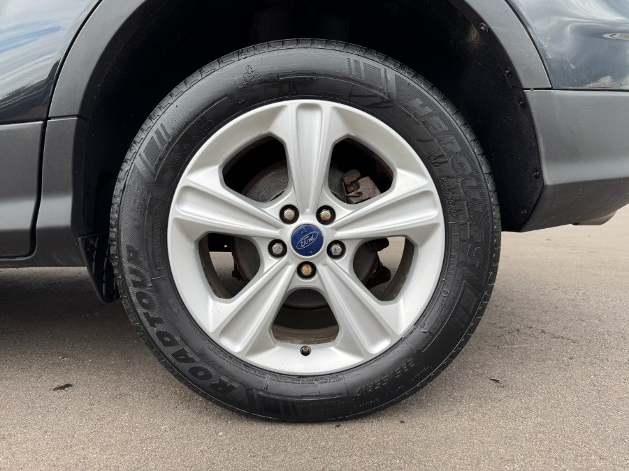 2014 Ford Escape 4WD 4dr SE, available for sale in Ortonville, Michigan | Marsh Auto Sales LLC. Ortonville, Michigan 2014 Ford Escape 4WD 4dr SE, available for sale in Ortonville, Michigan | Marsh Auto Sales LLC. Ortonville, Michigan