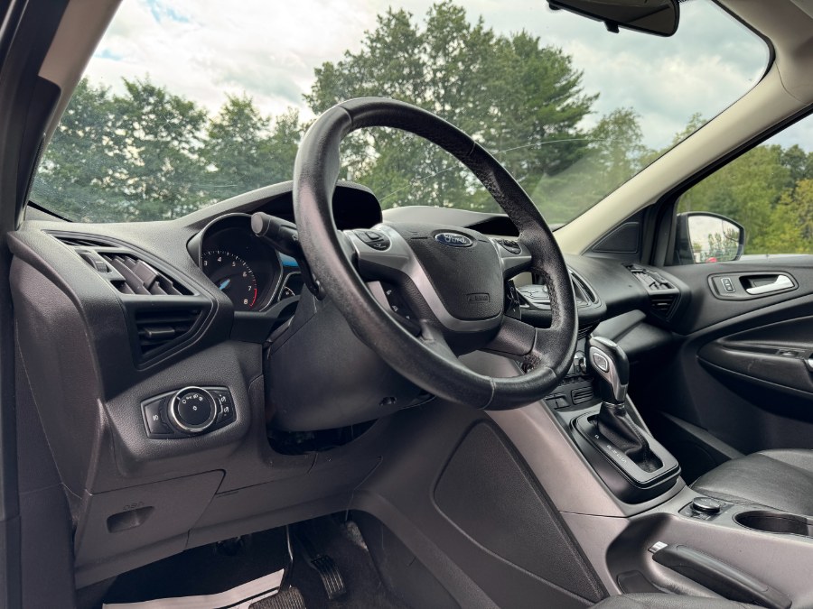 2014 Ford Escape 4WD 4dr SE, available for sale in Ortonville, Michigan | Marsh Auto Sales LLC. Ortonville, Michigan 2014 Ford Escape 4WD 4dr SE, available for sale in Ortonville, Michigan | Marsh Auto Sales LLC. Ortonville, Michigan