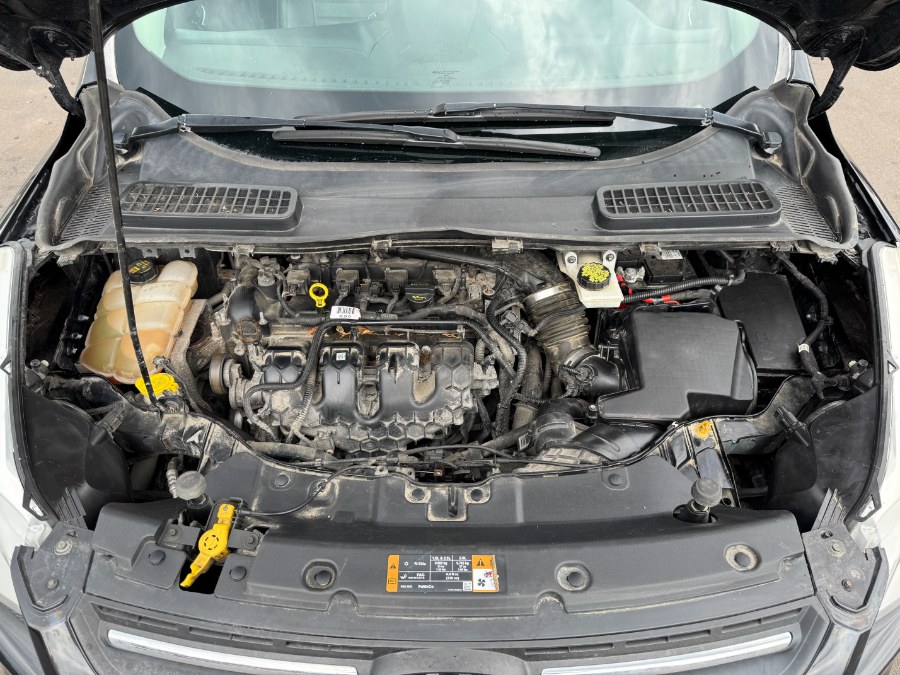 2014 Ford Escape 4WD 4dr SE, available for sale in Ortonville, Michigan | Marsh Auto Sales LLC. Ortonville, Michigan 2014 Ford Escape 4WD 4dr SE, available for sale in Ortonville, Michigan | Marsh Auto Sales LLC. Ortonville, Michigan